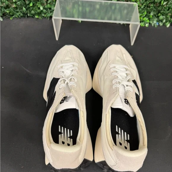 New Balance 327 Shoes - M7.5/W9 - Picture 6 of 10